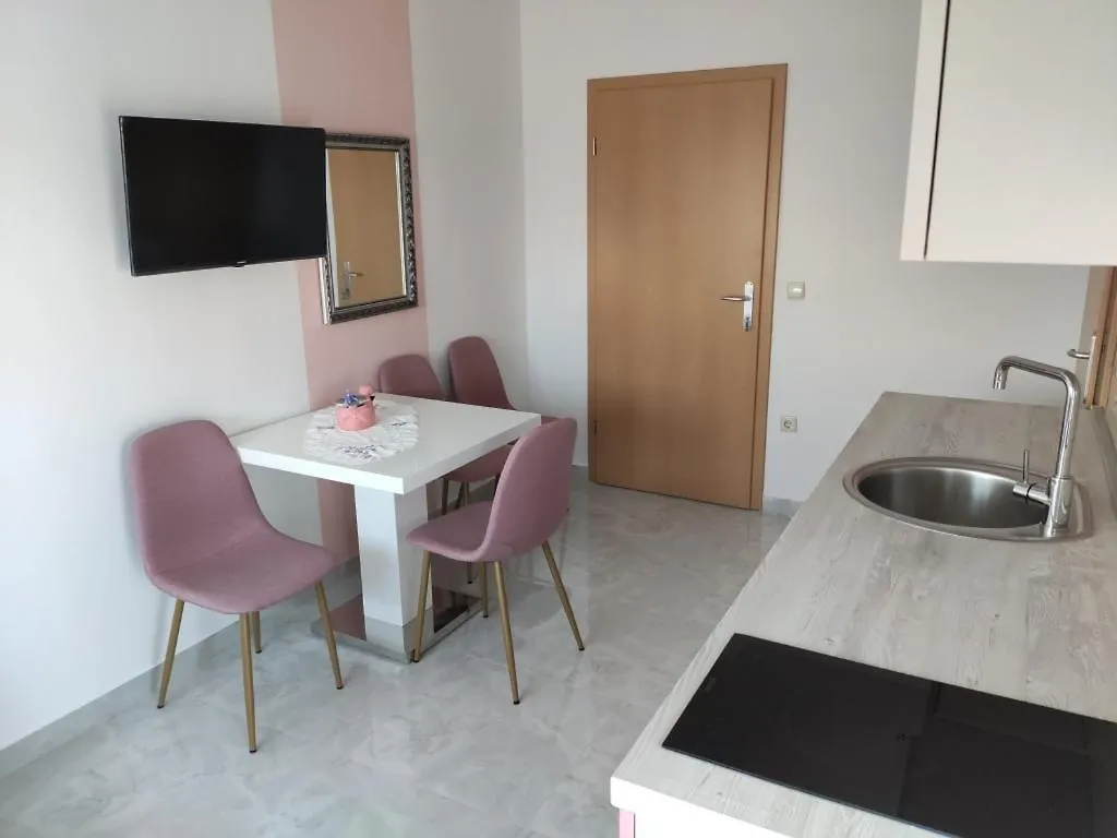 Apartment In Lopar With Terrace, Air Conditioning, Wifi, Washing Machine Croatia