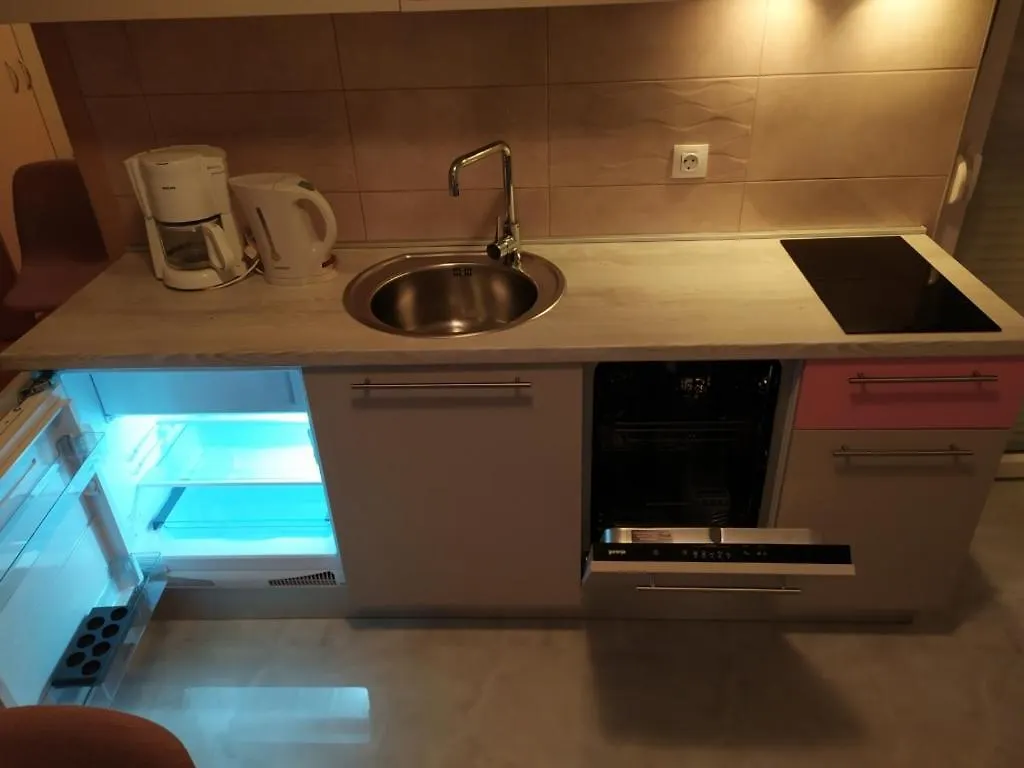 Apartment In Lopar With Terrace, Air Conditioning, Wifi, Washing Machine